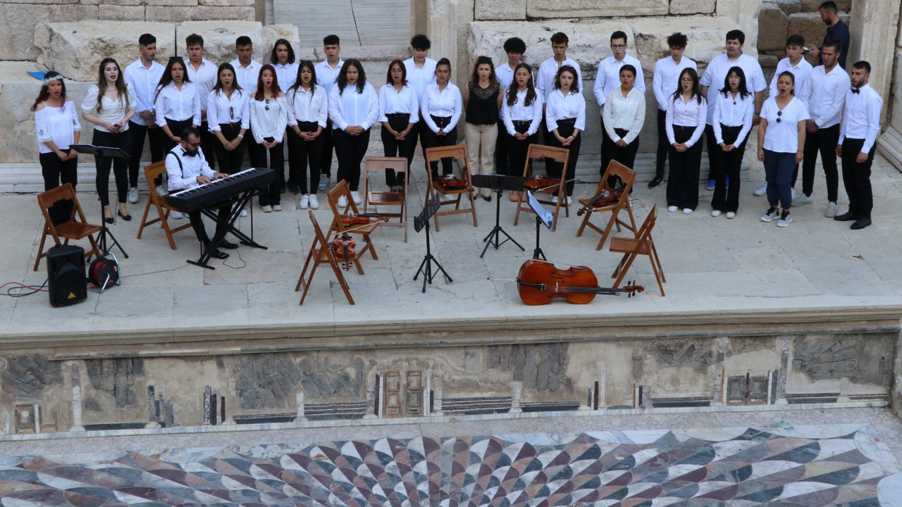 Kibyra Antik Kenti'nde müzik dinletisi