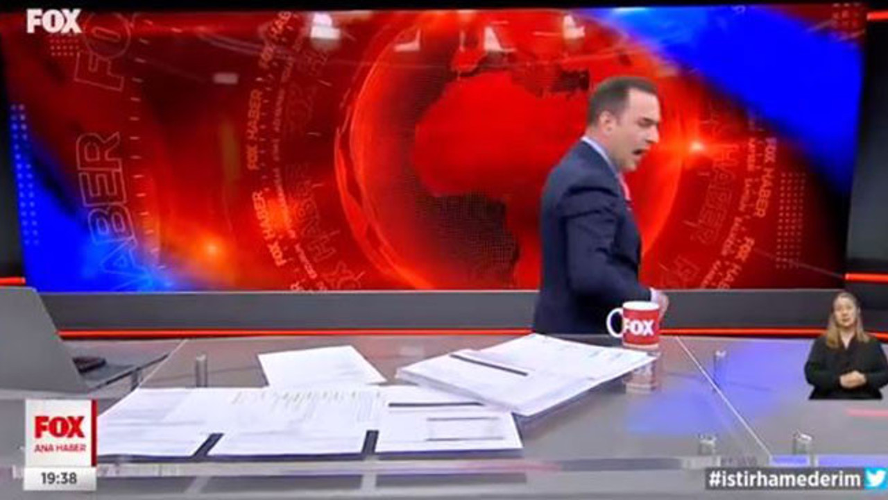 Selçuk Tepeli canlı yayında çok sinirlendi! Bardağı devirip gitti... İzleyenler şok oldu