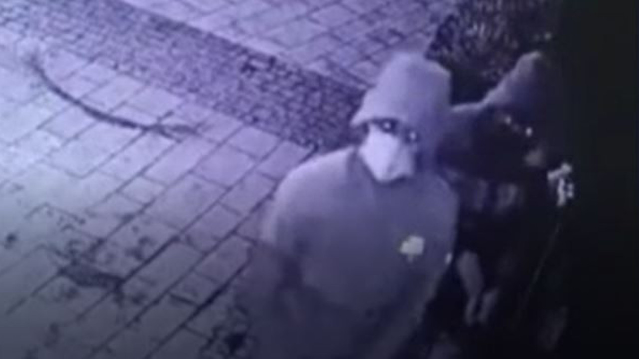 Hırsız önce kameraya, sonra polise yakalandı