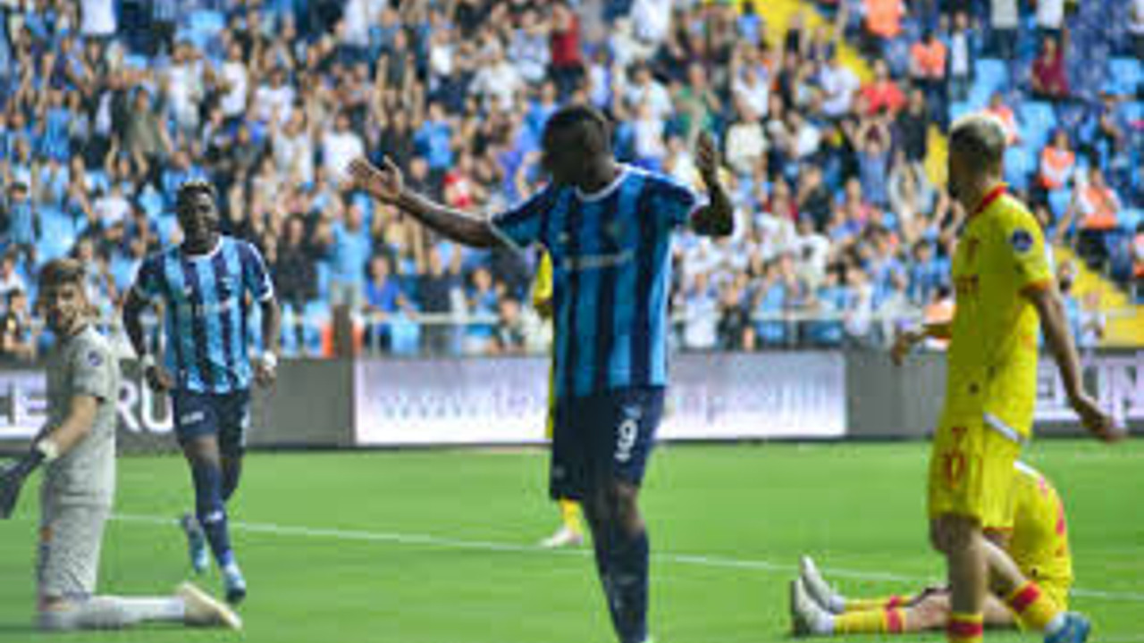 Balotelli tarihe geçti