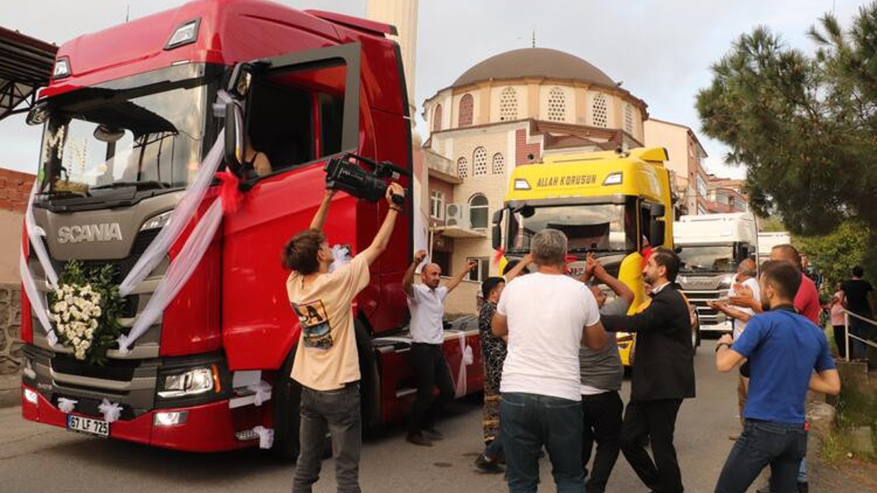 Düğün konvoyu TIR'lardan oluşunca ceza yağdı. Polis 8 Bin lira ceza kesti