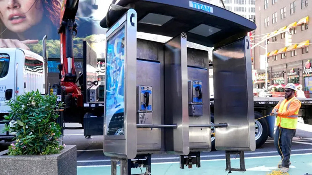 Son ankesörlü telefonu da kaldırdılar. Bir devrin sonu