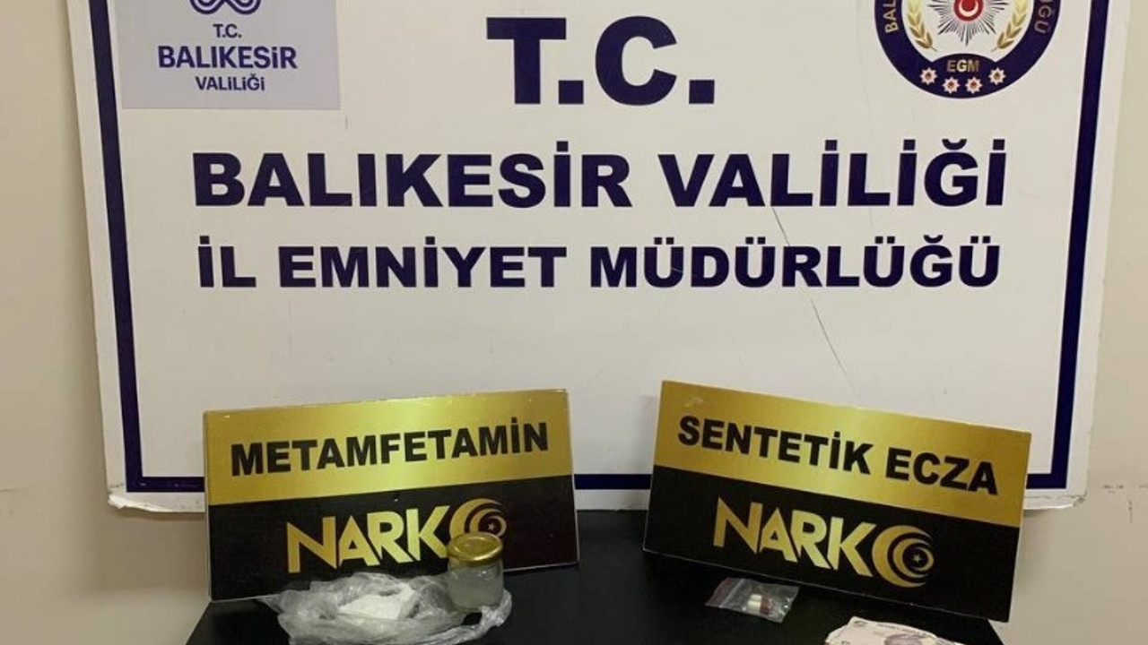 Balıkesir'de otel odasına uyuşturucu operasyonu