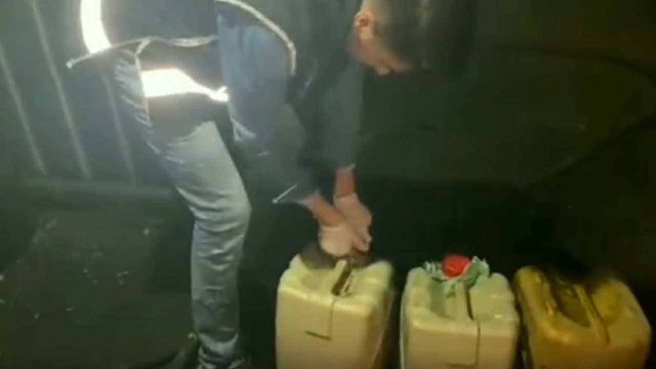 Gaziantep'te bin 650 litre kaçak akaryakıt ele geçirildi (24 Mayıs 2022)