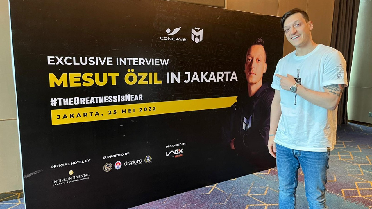 Böylesi ne görüldü ne duyuldu... Mesut Özil'den Endonezya'da dev anlaşma