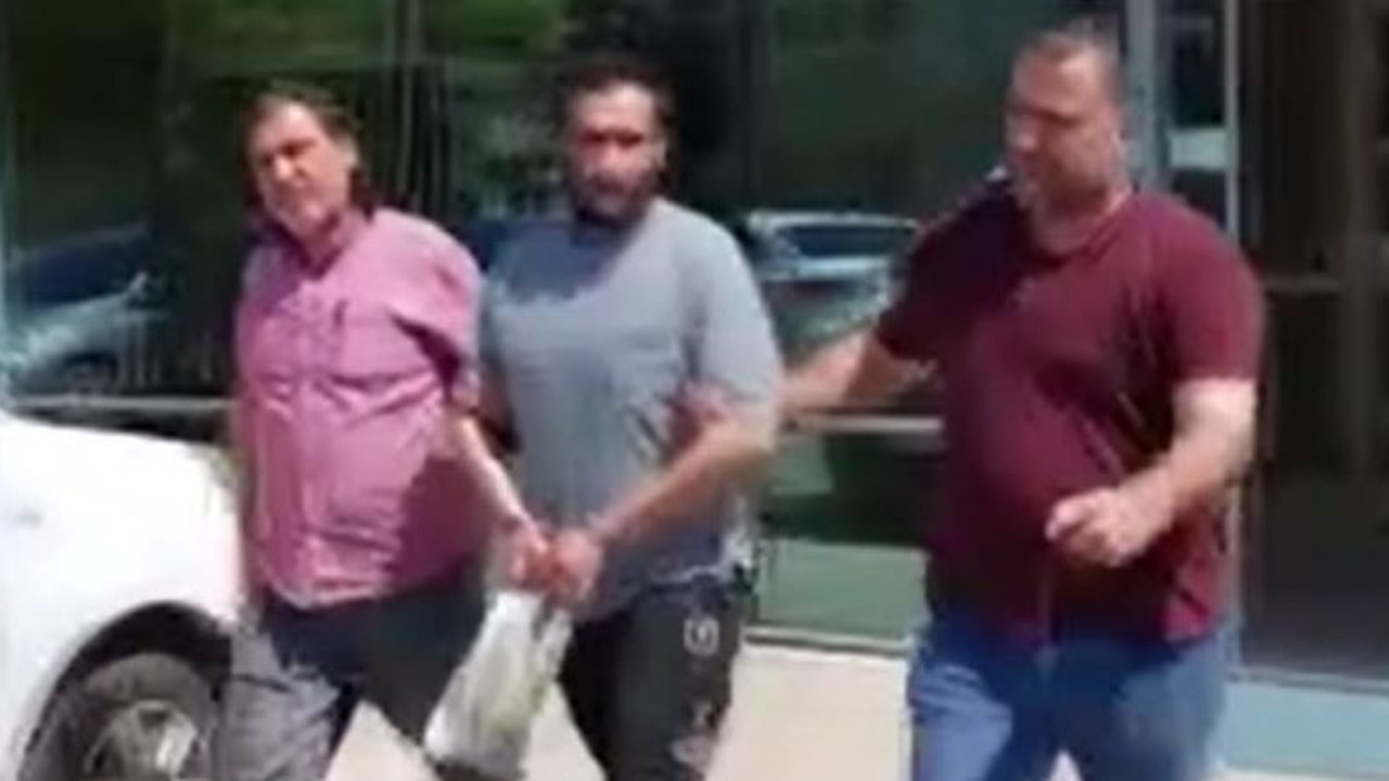 İranlı genç internetten dolar satın aldı tutuklandı