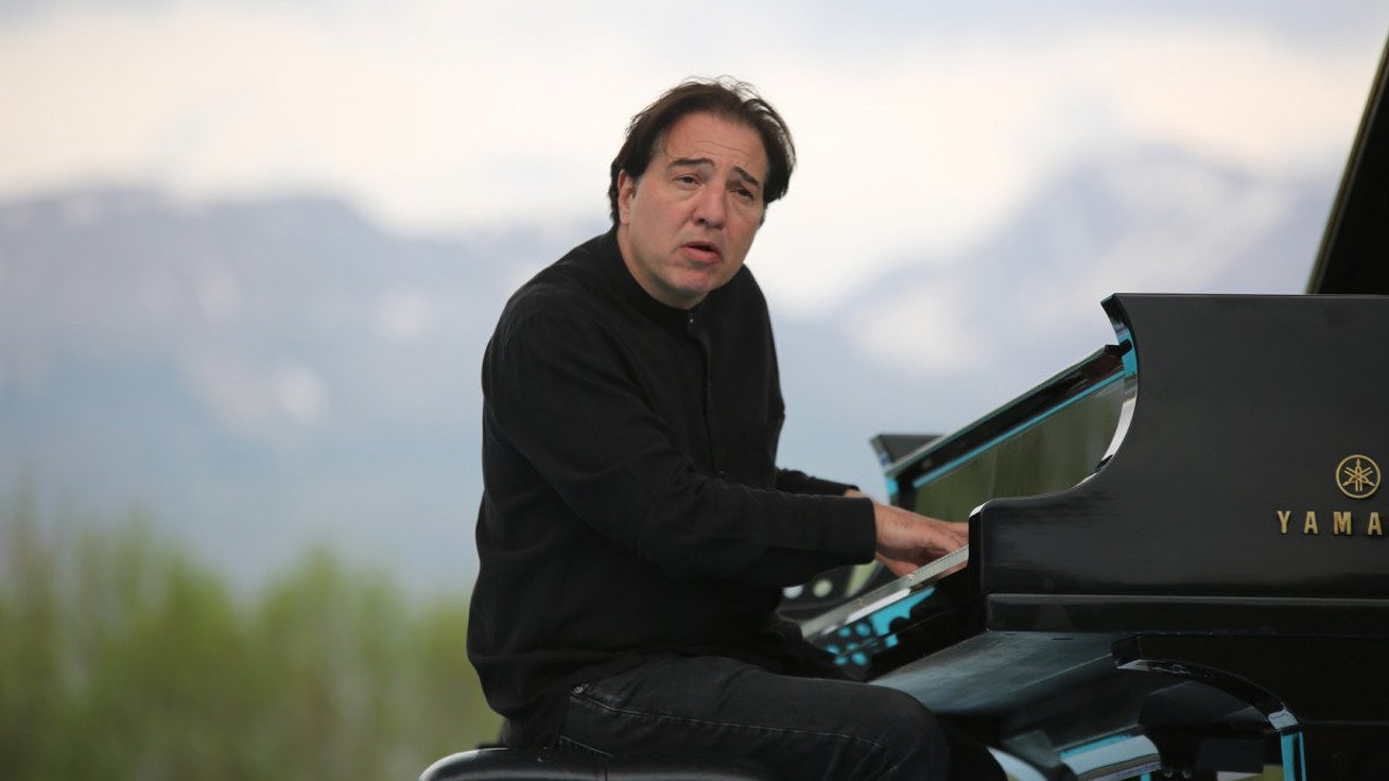 Fazıl Nobel’e mi aday oldun sende. Tunceli’ye Dersim dedi