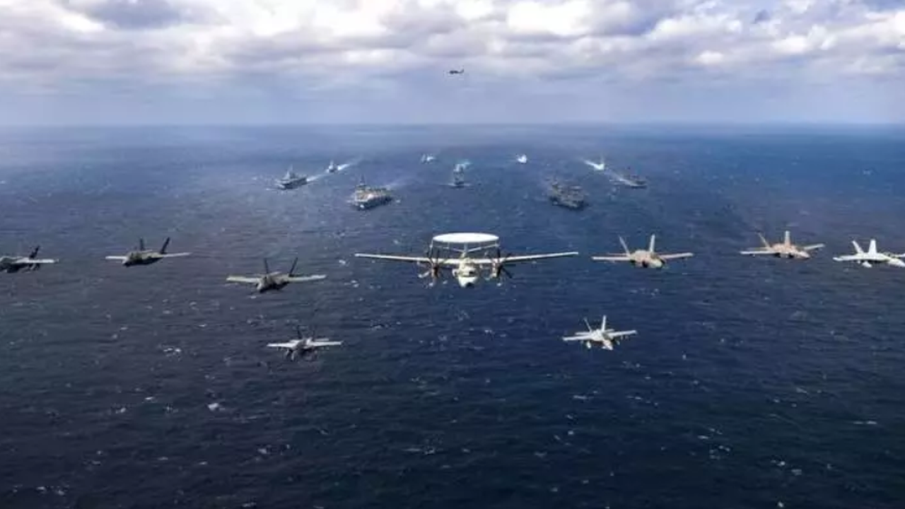 Çin'e ait 30 savaş uçağı Tayvan'ın hava sahasına girdi