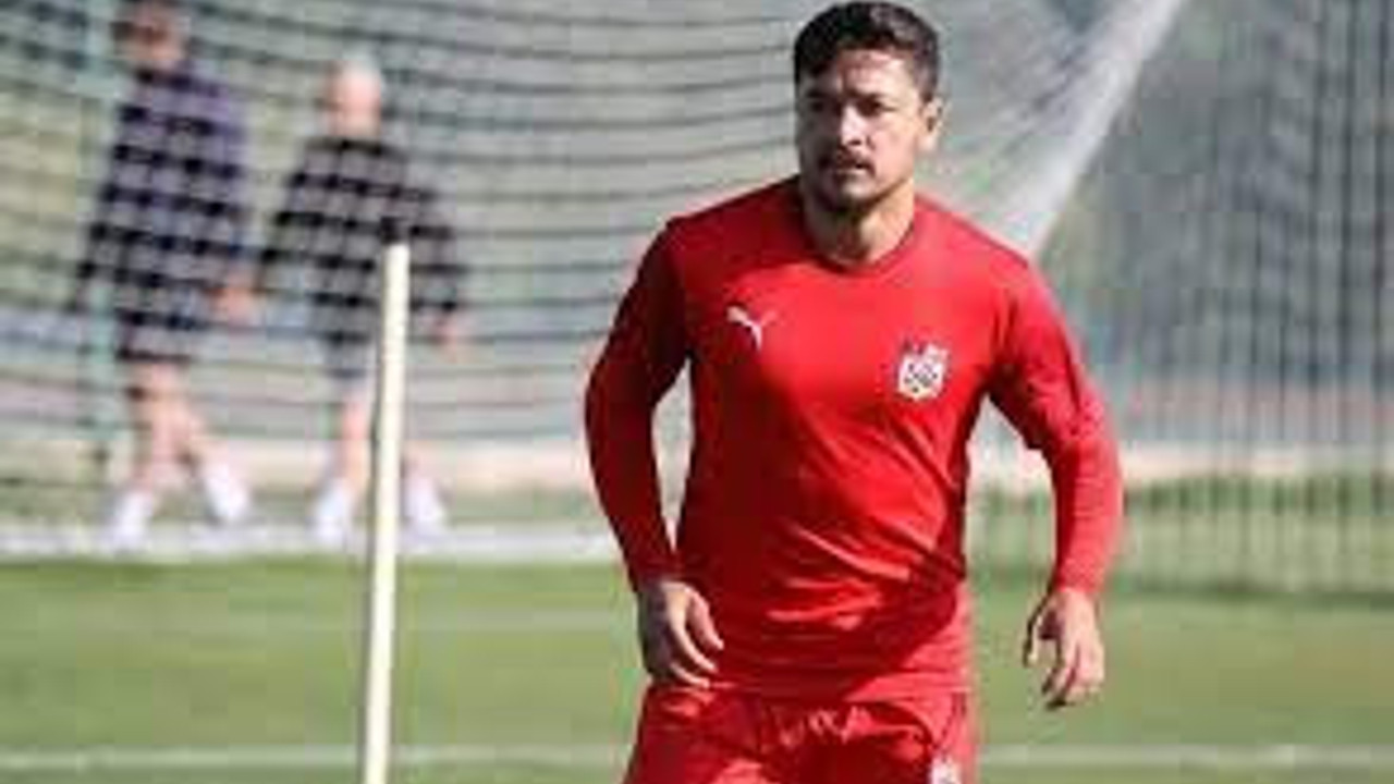 Konyaspor, Ahmet Oğuz’u transfer etti