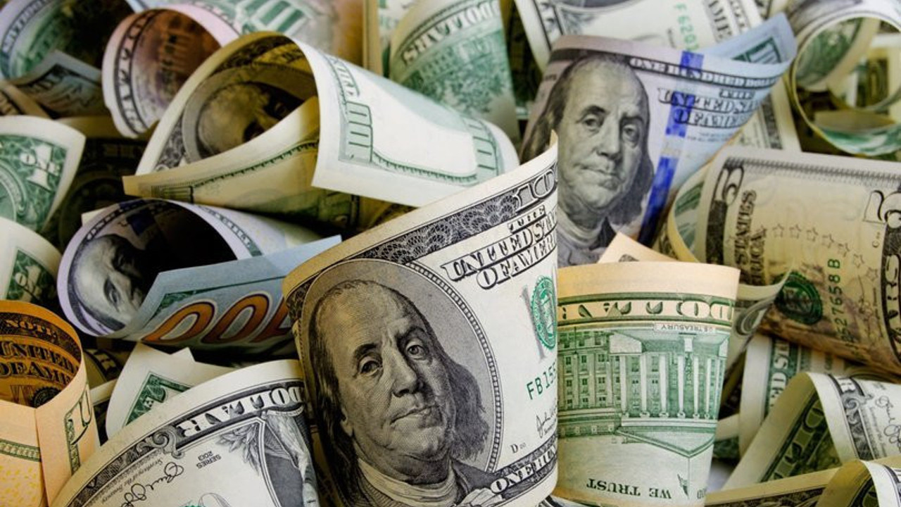 Ünlü Banka doların ne kadar olacağını açıkladı tarih verdi