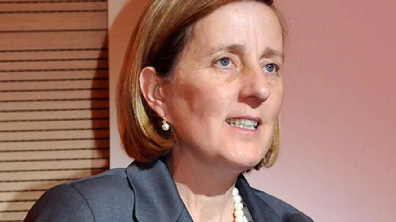 Eski AKP'li Bakan Kavaf'tan 'sürtük' eleştirisi: Kadın hakları konusunda geriye gidildiğini görüyoruz