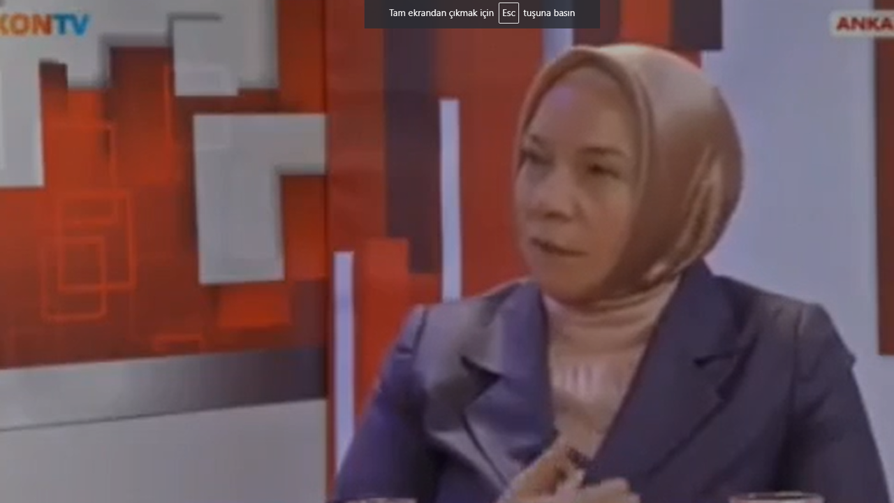 AKP'li vekil Suriyelileri Türk ilan etti. Türkiye'yi sığınmacılar için cazibe merkezi yapmalarıyla övündü