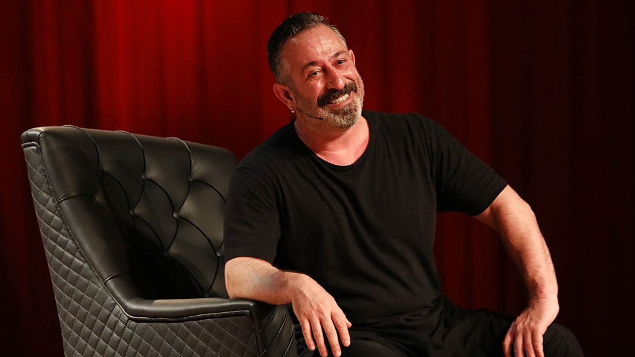 Cem Yılmaz Büyük bir işe girişti. Haydi hayırlısı