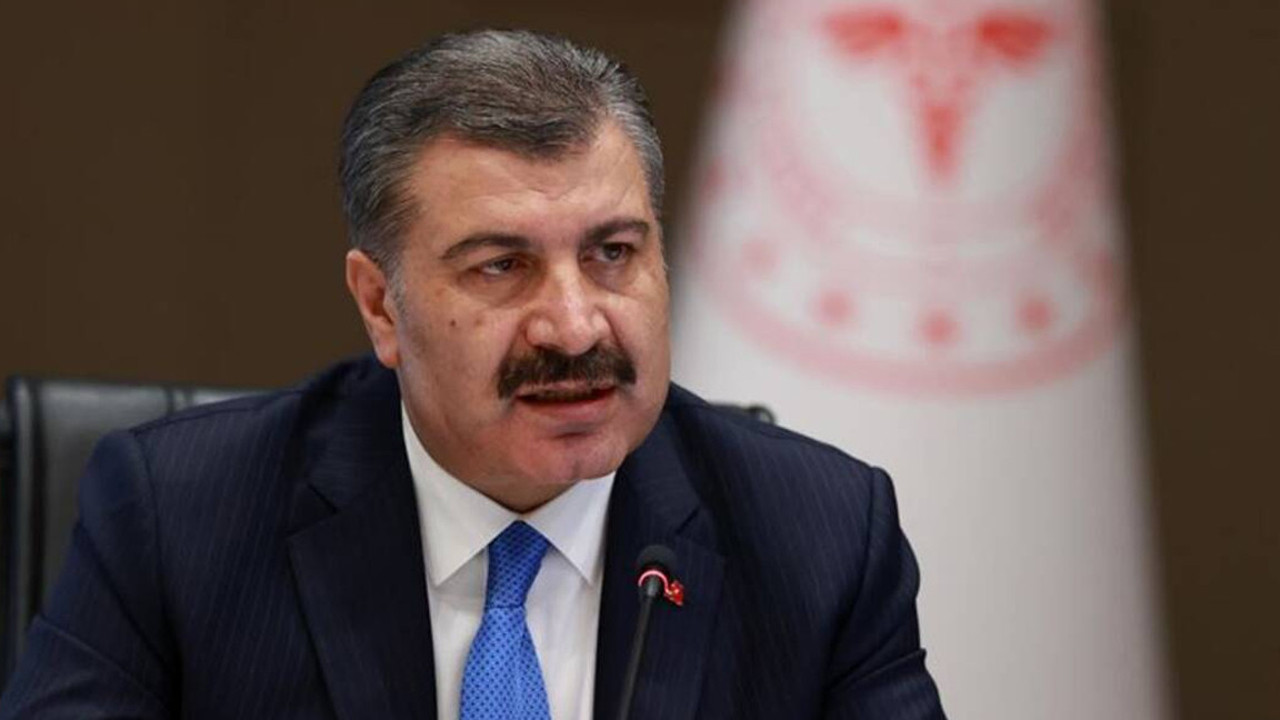 Erdoğan'ın eski doktoru Turhan Çömez Sağlık Bakanı Koca'yı ensesinden yakaladı. Erdoğan'a yaranma tweetiydi