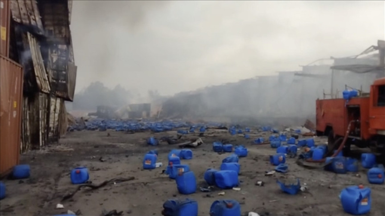 Kimyasal dolu konteyner deposu patladı: Can kaybı 49'a yükseldi