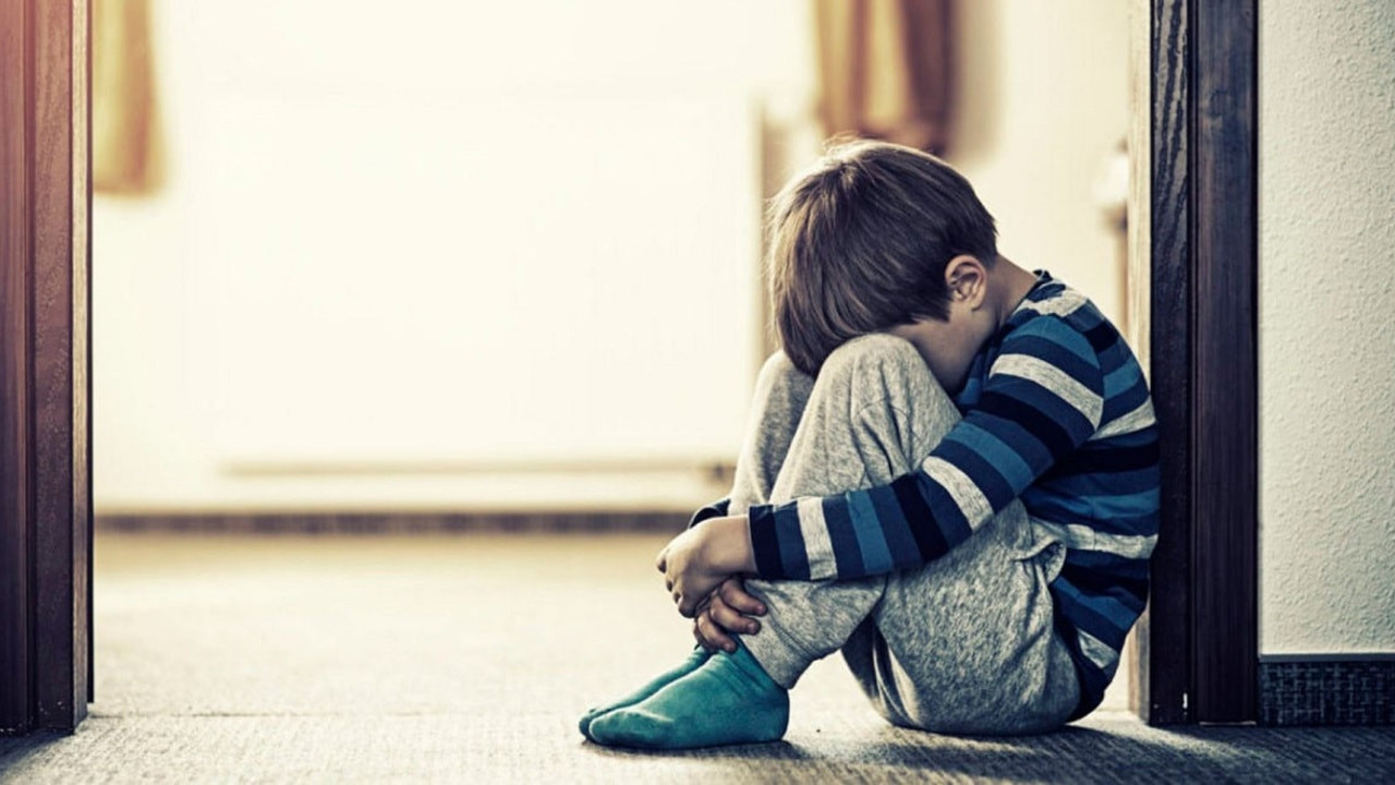 Aman dikkat sakar deyip geçmeyin. Altından neler çıkıyor neler