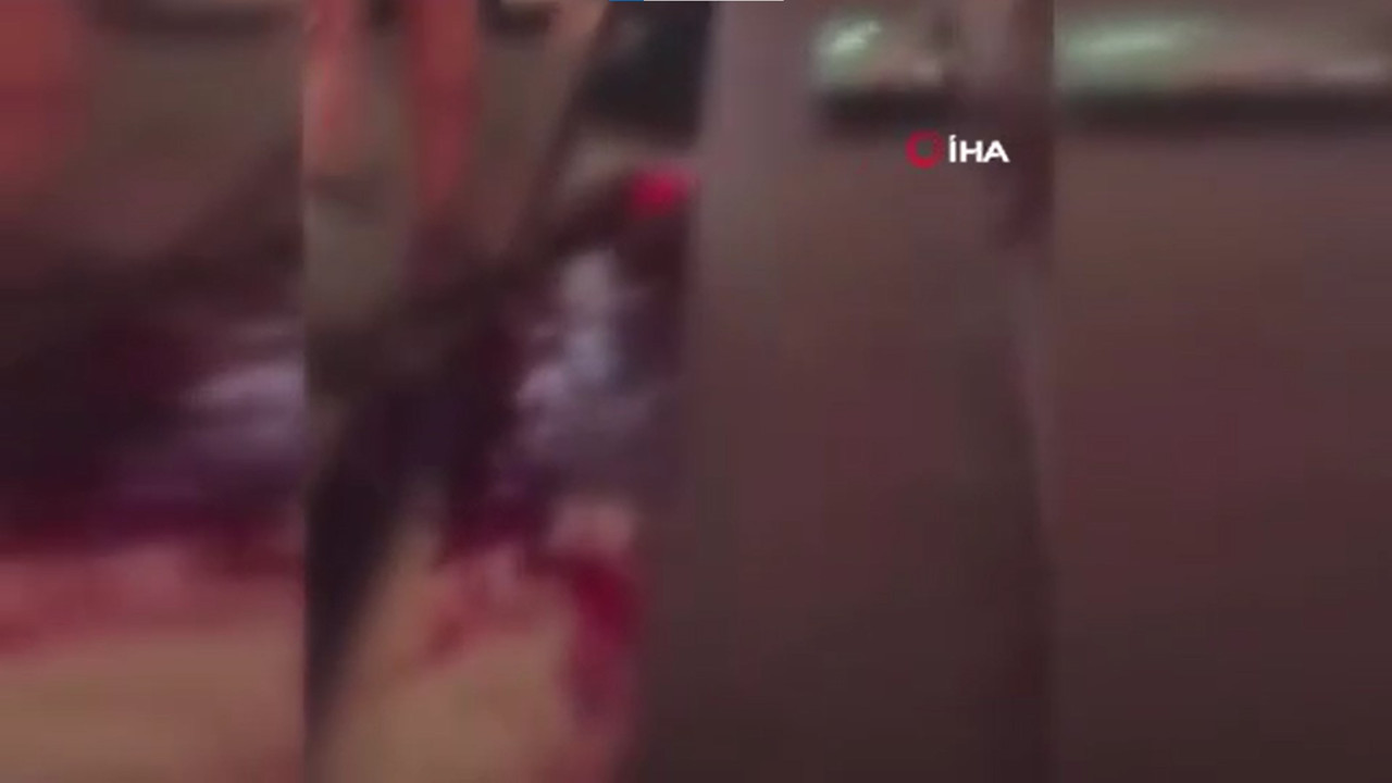 Kiliseye silahlı saldırı, ibadet edenlerin üzerine ateş açtılar. Çok sayıda ölü ve yaralı var