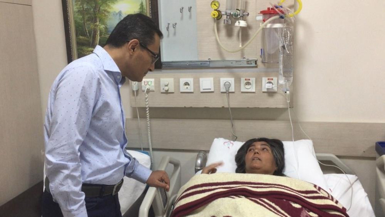 Seyyar satıcının pilavı hastanelik etti