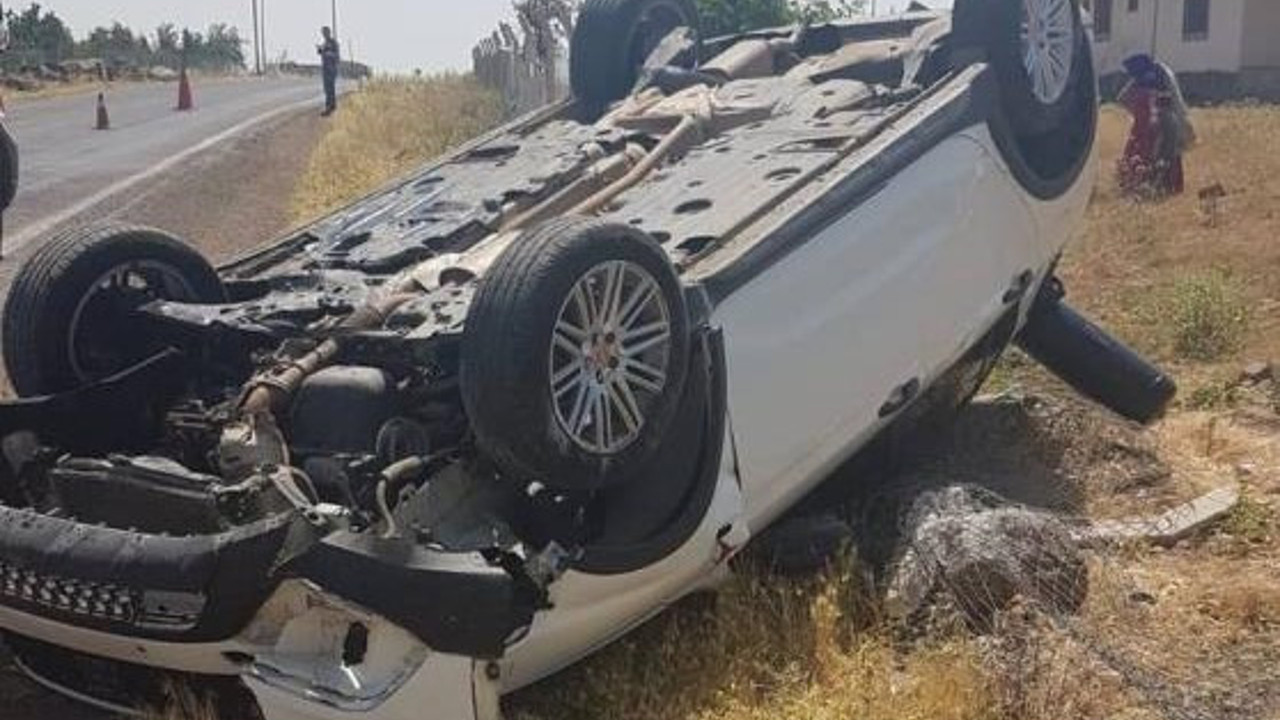 Otomobil taklayı böyle attı 2 kişi yaralandı