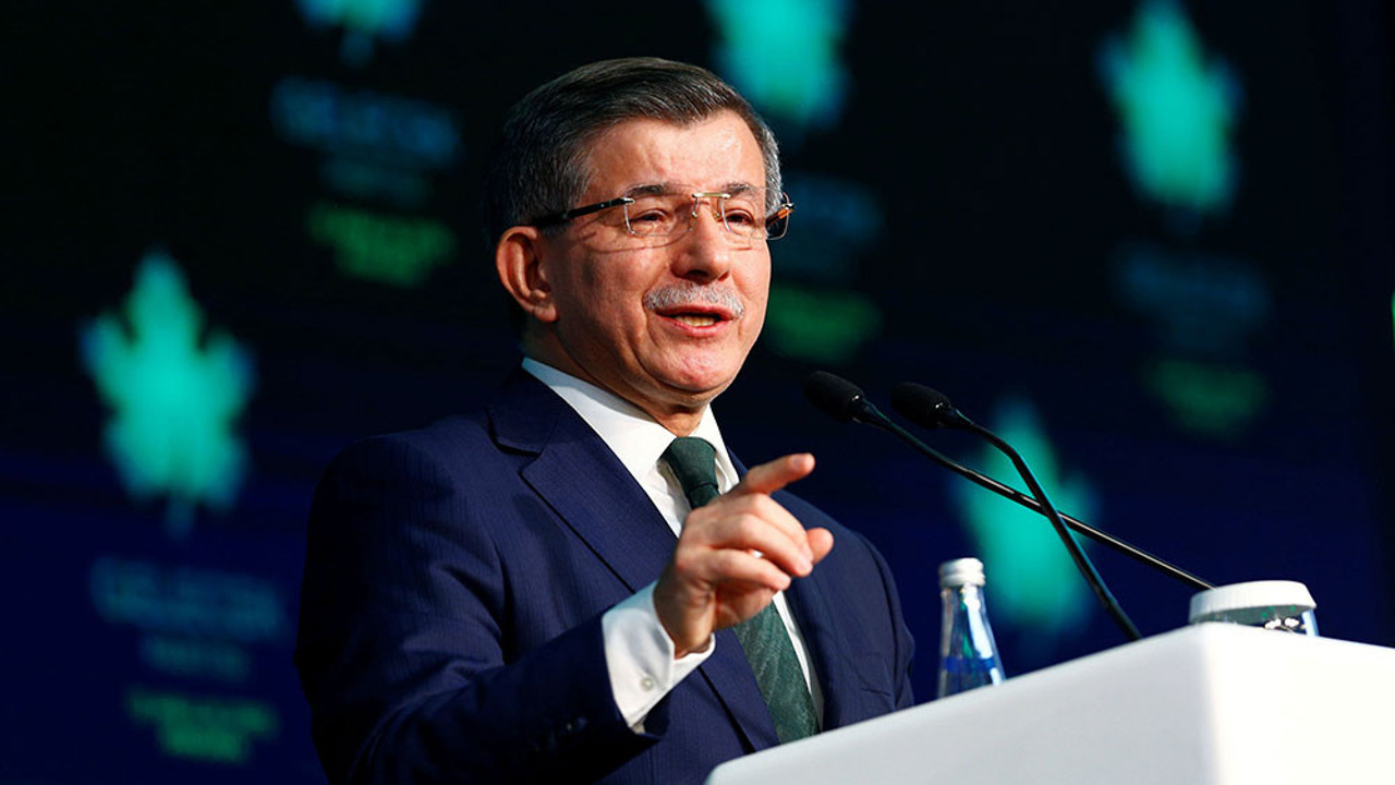 Hazine ve Maliye Bakanlığı'nın yeni adımları açıklamasının ardından Davutoğlu: İktidarın gece yarısı açıklamaları ekonomiyi düzeltmez
