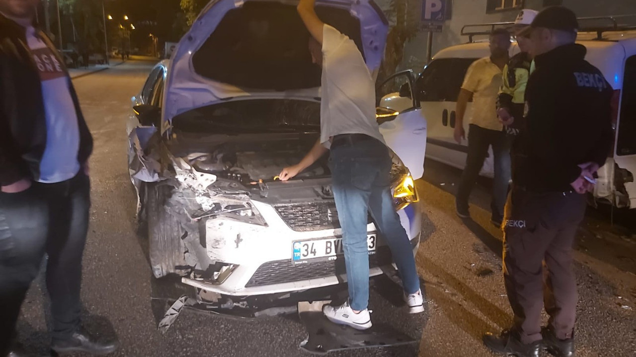 Alkollü sürücü hem arkadaşlarına hem de polise zor anlar yaşattı