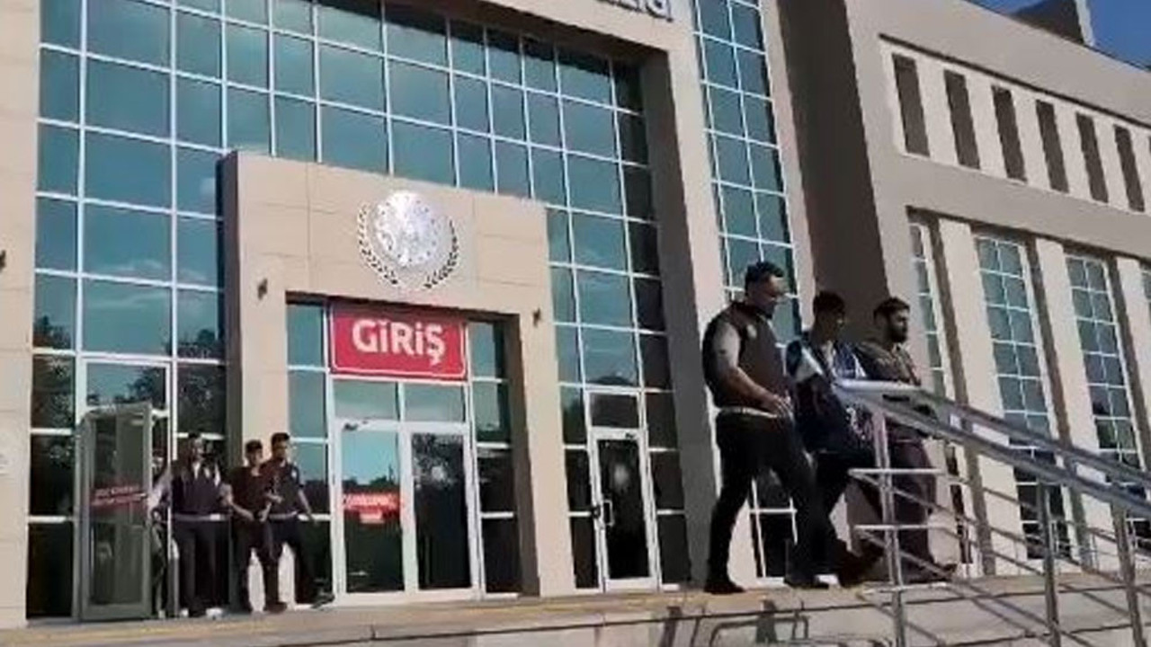 Bangladeşli vatandaşı gasp eden 3 kişi tutuklandı