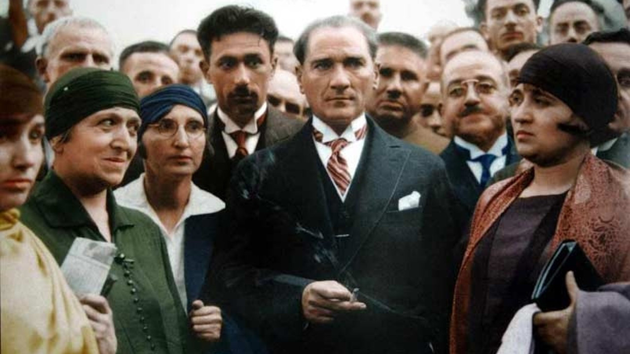 Atatürk'ün Türkiye'sinde 1 TL verip kaç dolar alınıyordu biliyor musunuz