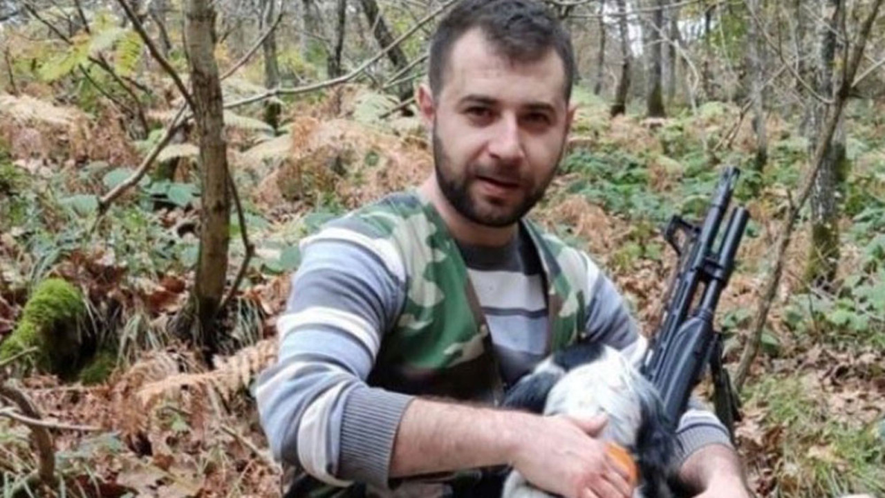 Ava gittiği arkadaşını 'domuz' zannederek öldürdü