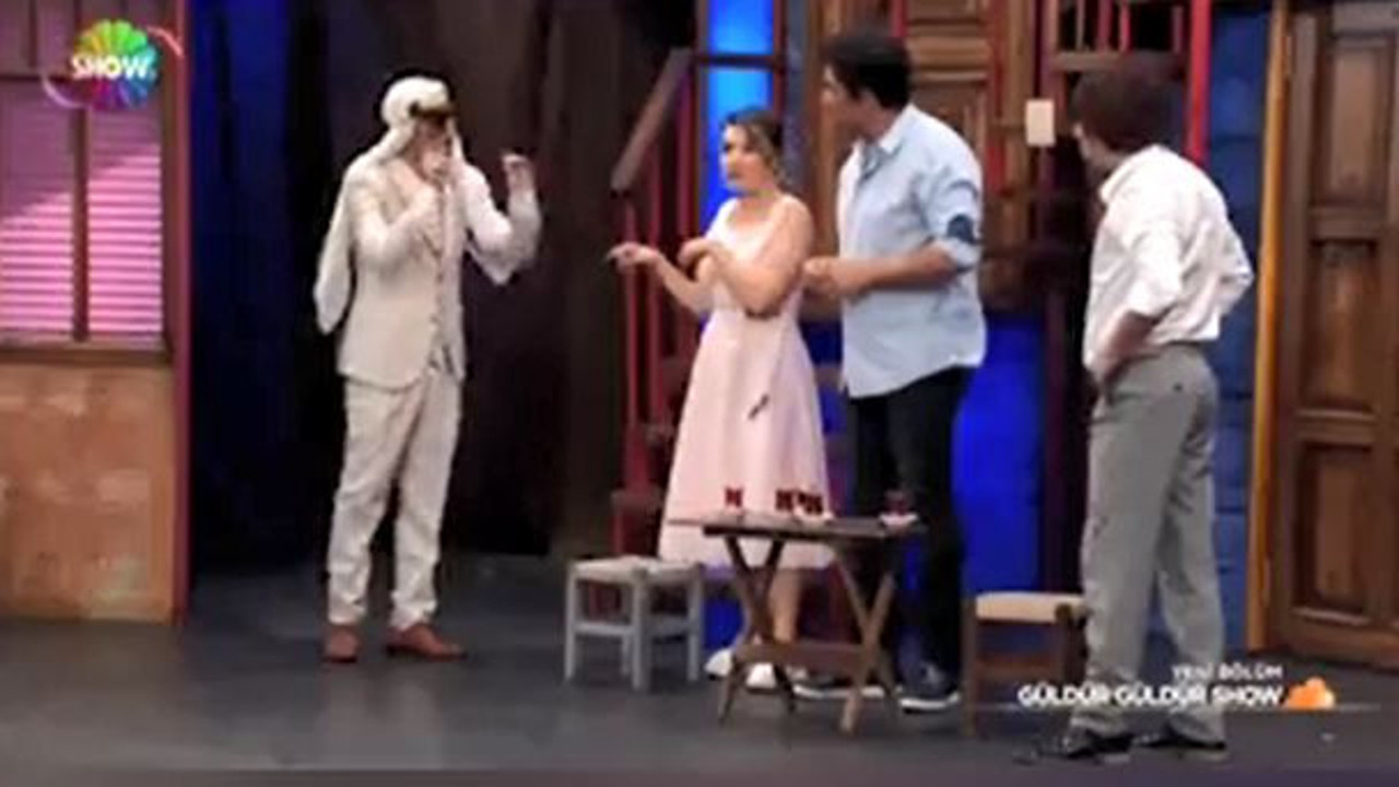 Güldür Güldür’den iktidarı kızdıracak skeç. Katarlı bir anda Bakırköylü oluverdi