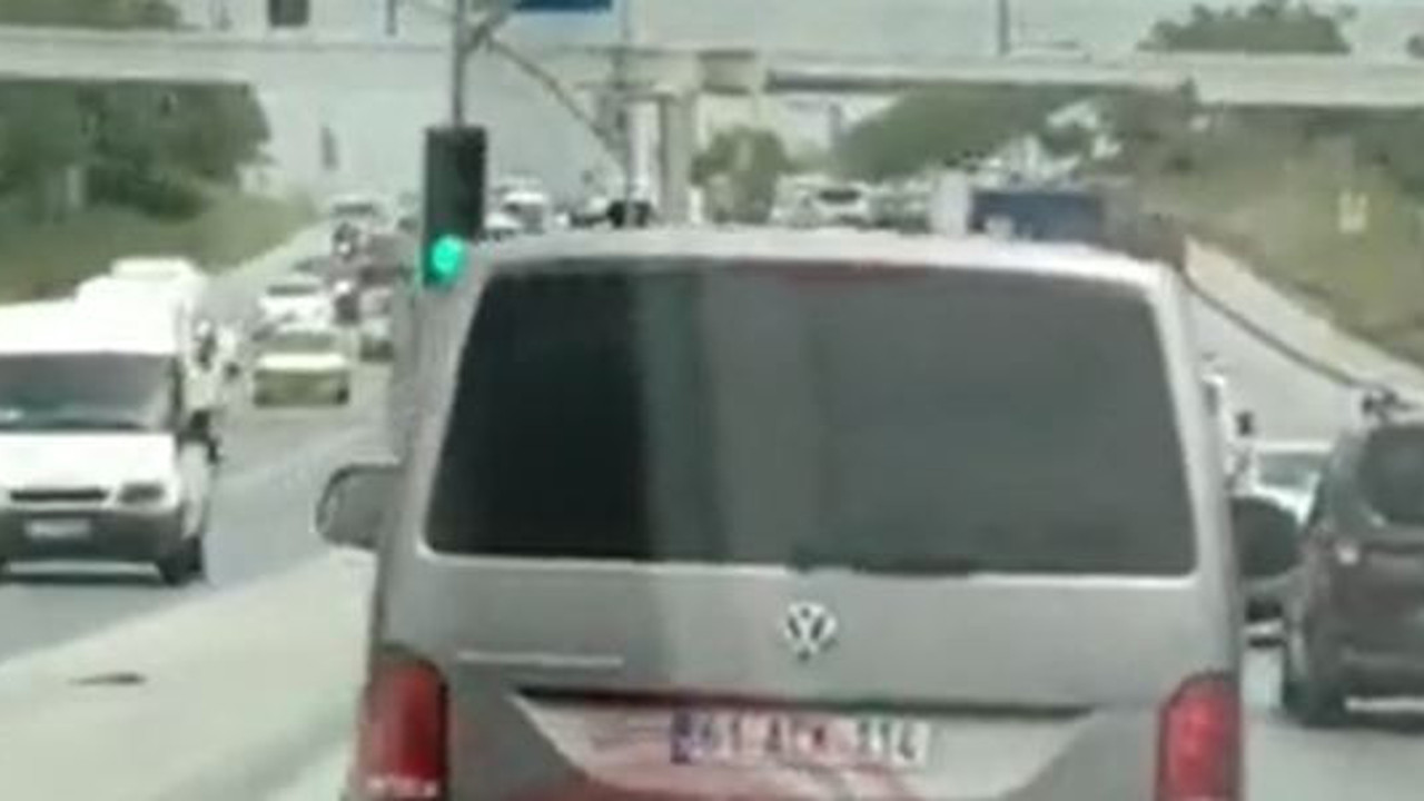 Ambulansın içinden çekildig. Vurdumduymaz sürücü