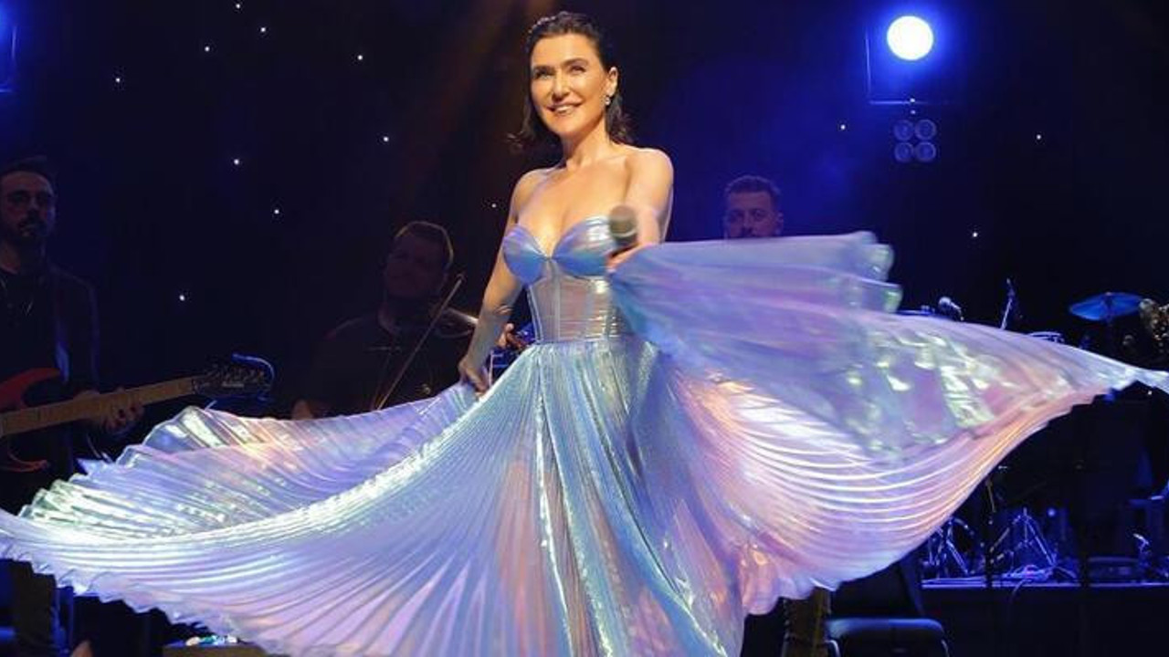 ''Orkestram zam istiyor'' dedi! Şevval Sam'ı seyirci alkış yağmuruna tuttu