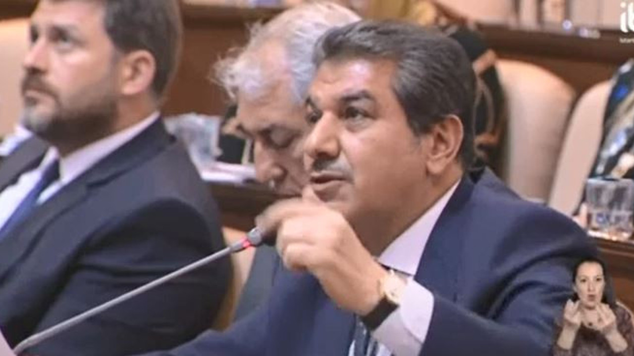 AKP’li Göksu’dan CHP’li Solmaz’a Gezi’de Sevr’i okuyan ekipten