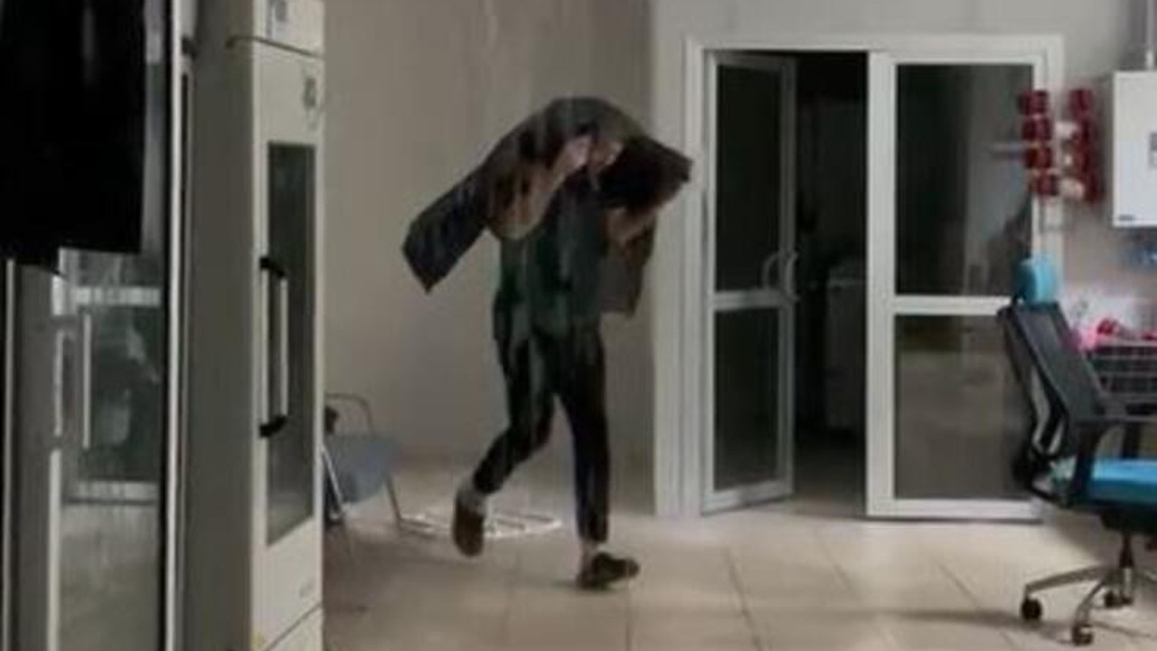 Yapımı için 90 milyon lira harcanmıştı. Heyelan riski olan yere yapılmıştı. Vurgun hastanesini su bastı