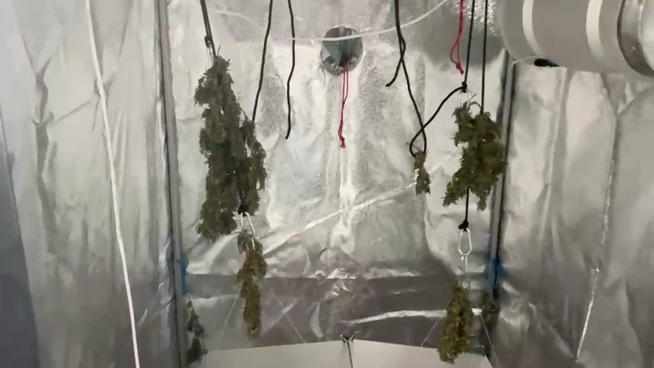 Evinde üretti turistlere sattı jandarmadan kaçamadı