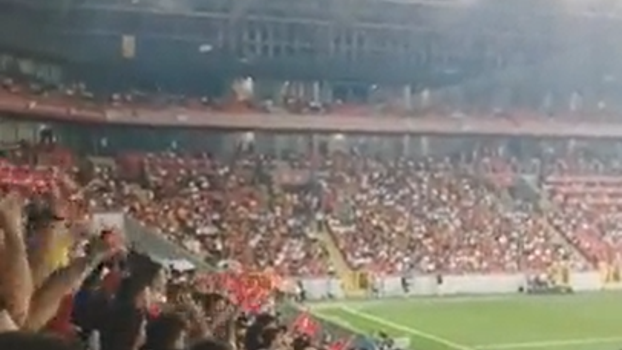 Milli maçta ‘mülteci istemiyoruz’ tezahüratı