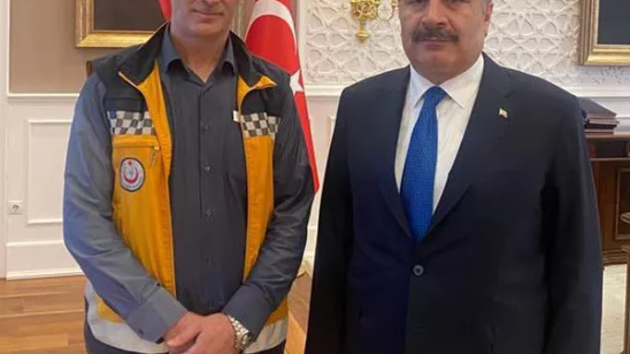 Kendini ambulansa kilitlemişti | Bakan Koca'yla görüştü: Çok şey konuştuk ama...