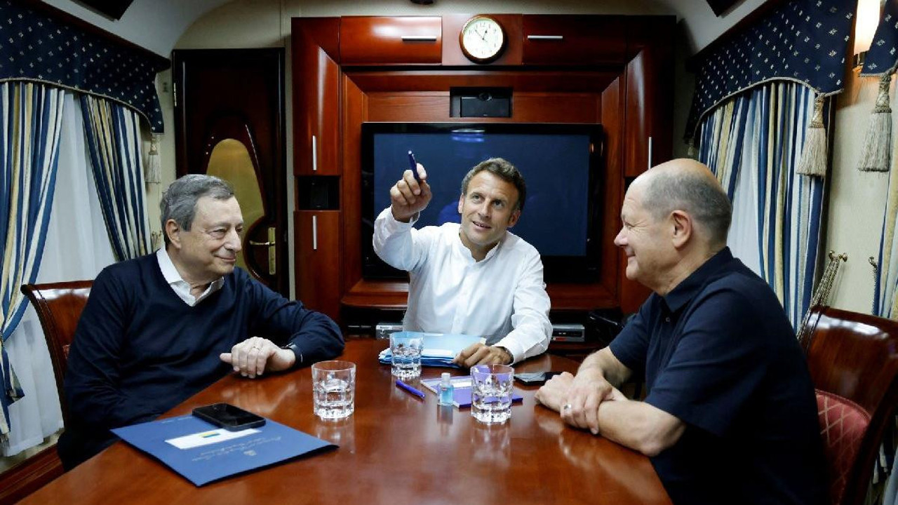 Üç lider trenle Kiev’e gitti