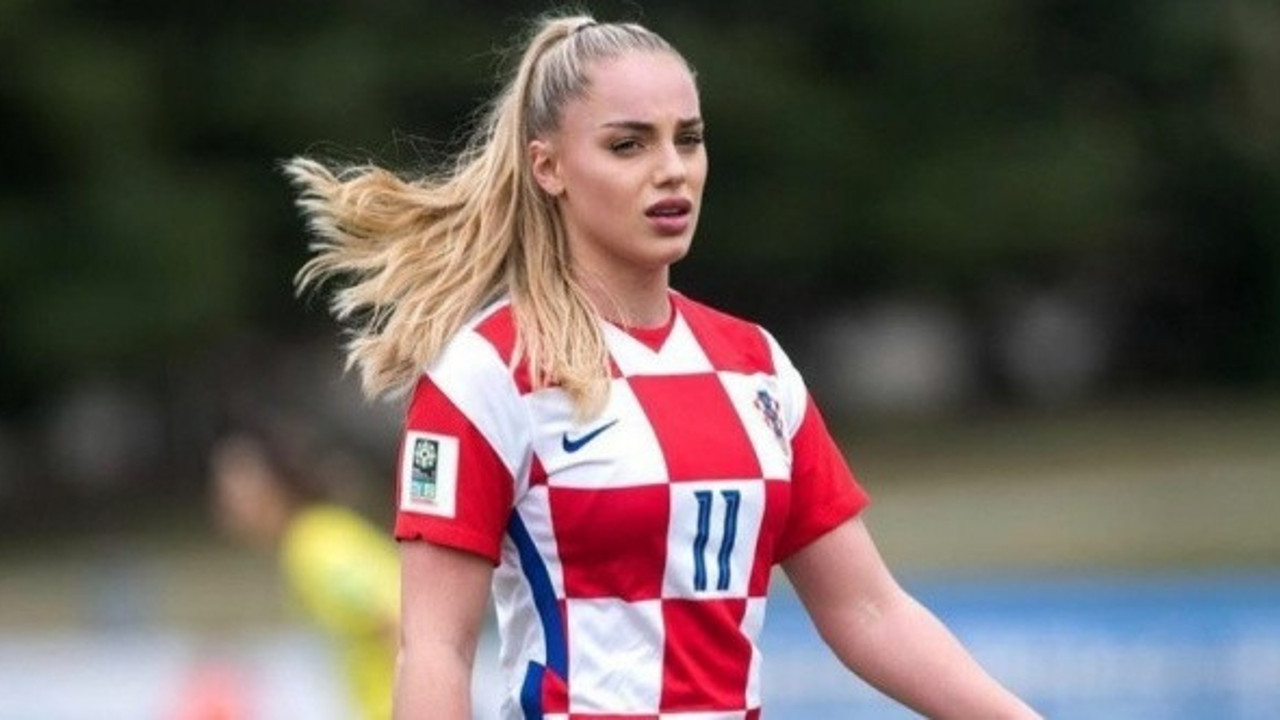 Dünya'nın en güzel kadın futbolcusundan itiraf: Ronaldo'nun sayesinde