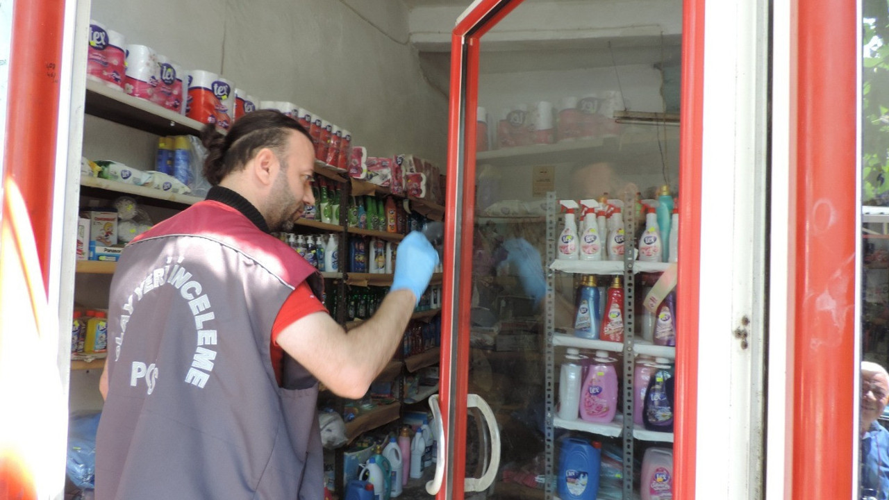 10 bin lira değerinde sigara paketlerini çalıp kayıplara karıştı