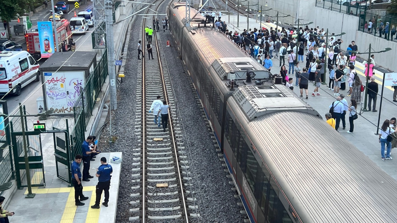 Marmaray’da kız arkadaşıyla tartıştı. Trenin altında feci şekilde can verdi