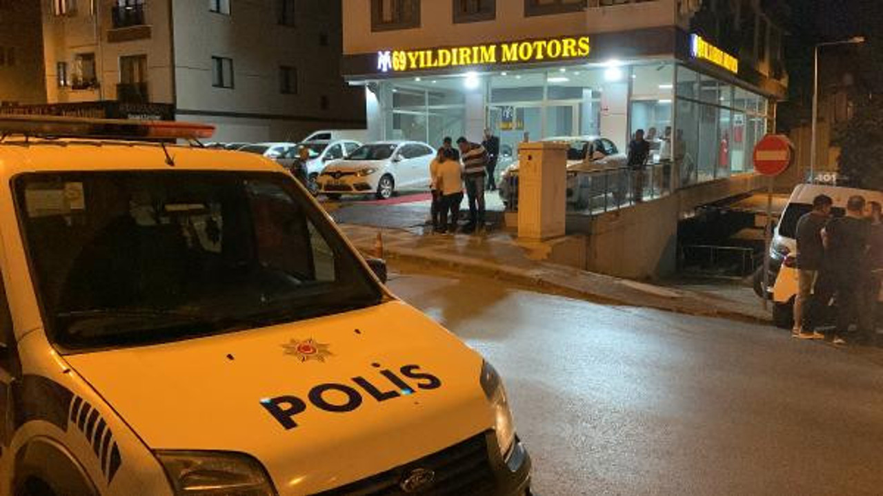 Ümraniye'de oto galeri kurşunlandı