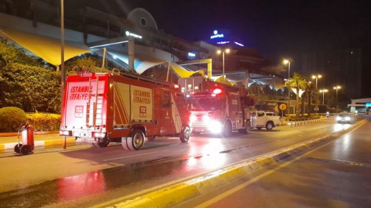 Alışveriş merkezinde yangın paniği