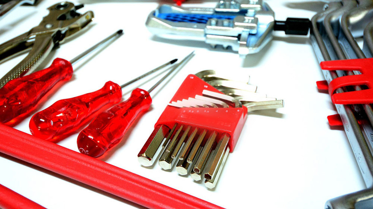 Ankara Bilim Sanayi ve Teknoloji Bakanlığı hırdavat malzemesi satın alınacak