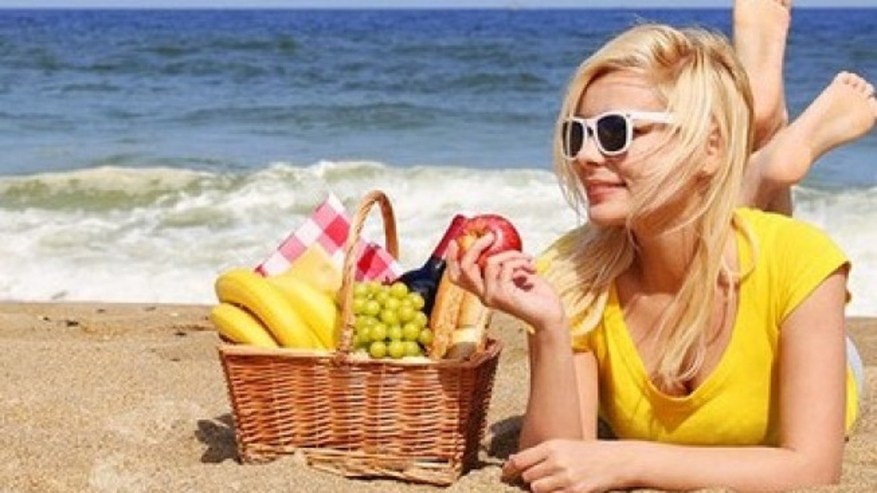 Yaz ayları için uzmanından kritik yemek uyarısı