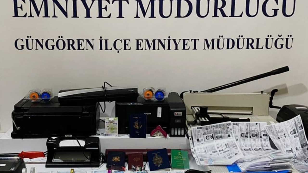 Sahte pasaport ve kimlik çıkaran Suriyeli gözaltına alındı