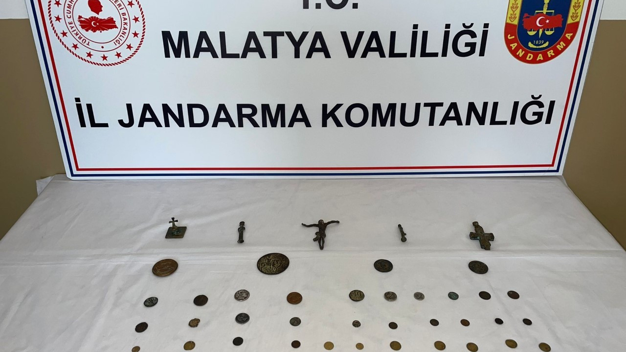Malatya’da Roma Dönemine ait 44 adet tarihi sikke ele geçirildi
