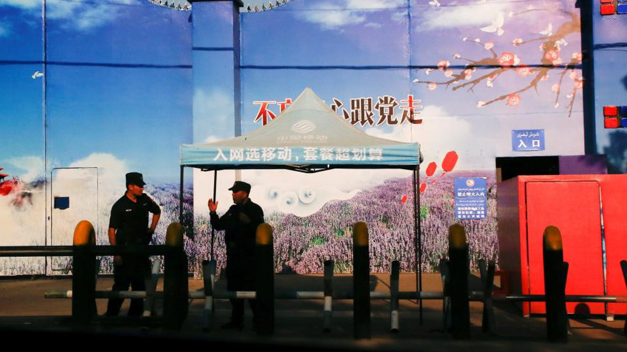 Uygurların soykırımcısı Çin’in yanında yer alanlar soykırımın suç ortaklarıdırlar!