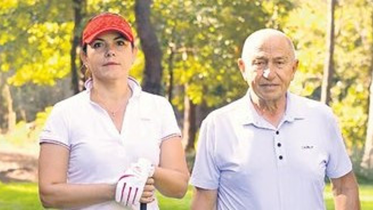 Nihat Özdemir 22 yaş küçük sevgilisiyle evleniyor. Herkes 22 yaş küçük gelinin ne iş yaptığını merak ediyor. Aşk golf sahasında başladı