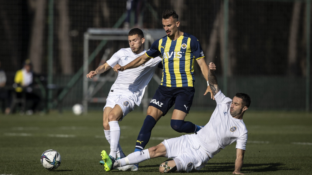 Fenerbahçe'den farklı galibiyet. Portekizli teknik adam hayran kaldı