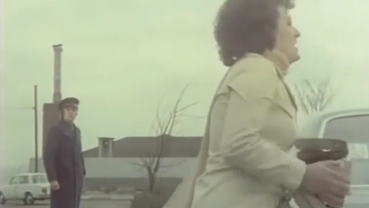 Yeşilçam'ın beyin yakan sahnesi yeniden gündem oldu. Kendimle oynatmam Kudret Bey